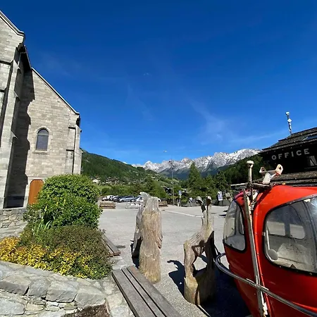 Montagnard Pour 4 A 5 Min Des Commerces Avec Bus Au Pied - Fr-1-458-119