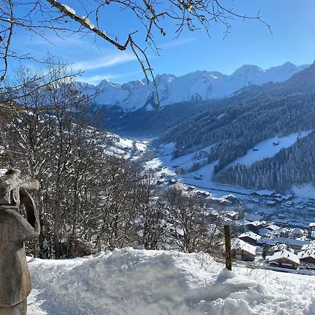 Montagnard Pour 4 A 5 Min Des Commerces Avec Bus Au Pied - Fr-1-458-119 Apartment